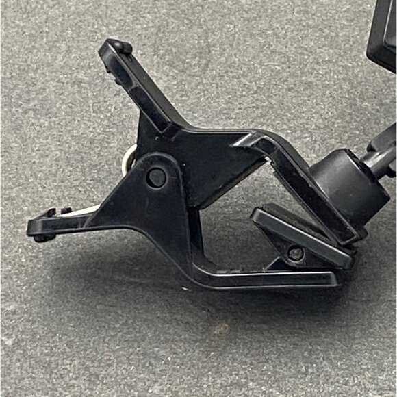 Korg PitchCrow Clip-On Guitar & Bass Tuner Accurate & Easy-To-Read Display Black - Picture 5 of 11